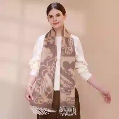 上海故事 轻奢优雅粗纺提花披肩 山羊绒 绒线围巾 女款