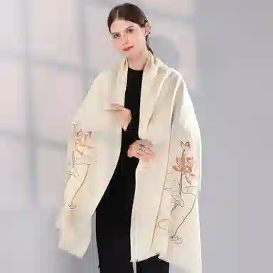 上海故事 秋冬加厚保暖时尚贴花外出防寒外搭结婚 绵羊毛 披肩 女款 粉色 红色 裸色