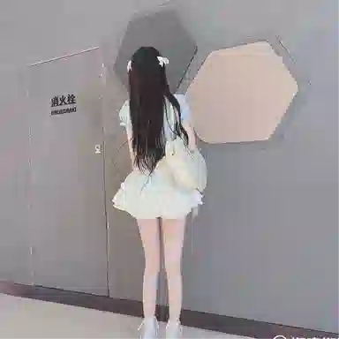 美丽衣橱 少女风泡泡袖衬衫娃娃领上衣短袖背带蛋糕裙两件套裙装套装 女款