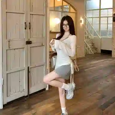 美丽衣橱 美式辣妹纯欲防晒罩衫薄款小个子挂脖背心上衣两件套长袖裙装套装 女款