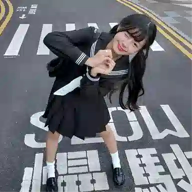 美丽衣橱 日系学院风海军领长袖衬衫纯色褶饰休闲短裙裙装套装 女款 藏蓝色