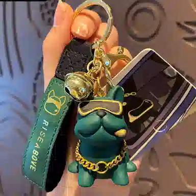 祎步康 可爱小狗公仔汽车书包精致潮酷斗牛犬钥匙扣 树脂 挂件 男女同款情侣款