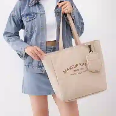 MAKEUP KITTEN Tote Bag