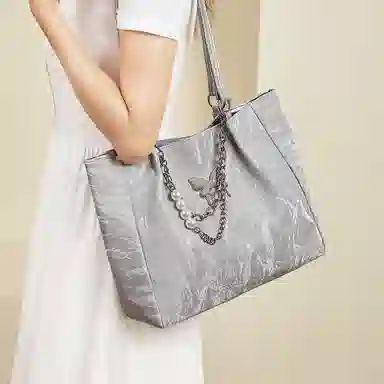 safiya Tote