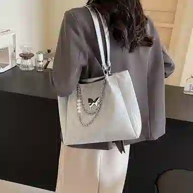 safiya Tote