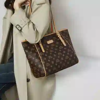 safiya PVC