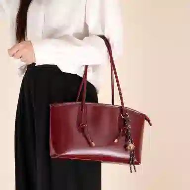 safiya Tote