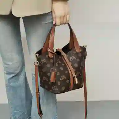 Safiya Bucket Bag Brown
