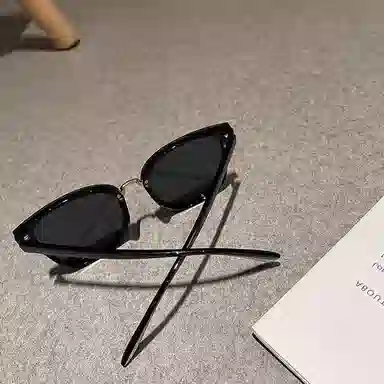 优幽兰 休闲大框墨镜户外旅行防紫外线拍照骑车开车防晒遮阳镜小众 方形  太阳眼镜 男女同款情侣款