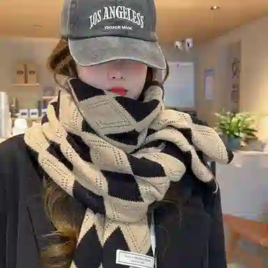 优幽兰 蓬松经典款百搭简约菱形两用大牌东北加厚保暖潮简约小众圣诞 绒线围巾 男女同款情侣款