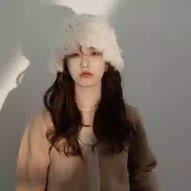 优幽兰 显脸小兔毛混纺防风防寒 加厚保暖护耳高级感小众 渔夫帽 女款