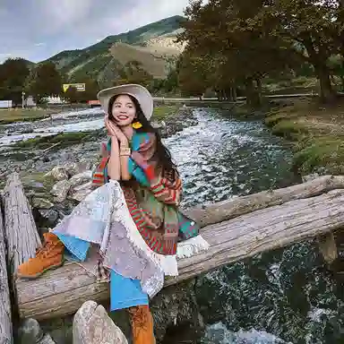 优幽兰 时尚百搭个性民族风秋冬保暖复古高级感旅游拍照 腈纶 披肩 女款