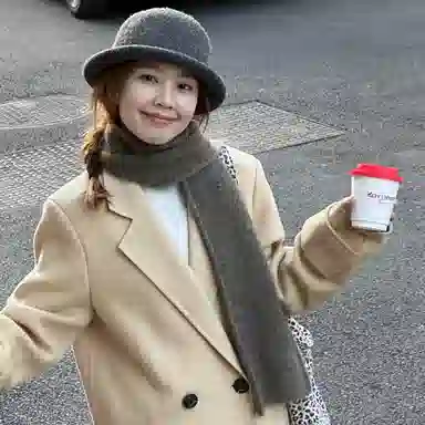 优幽兰 时尚百搭高级感显脸小圆顶休闲简约纯色复古氛围感高颜值小众设计感卷边 聚酯纤维 渔夫帽 女款