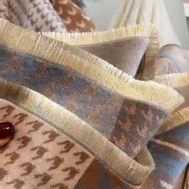 优幽兰 法式复古风小众设计感拼色时尚百搭高级感千鸟格保暖川西云南旅游拍照打卡穿搭 绒线围巾 女款