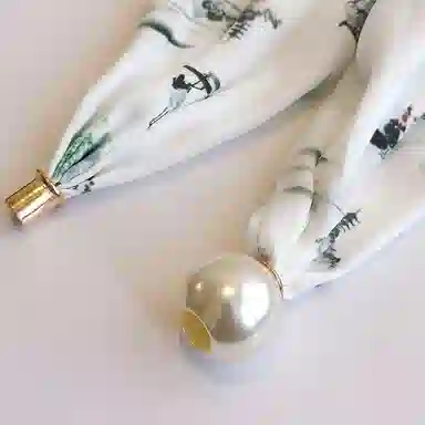 优幽兰 百搭高级感磁吸扣珍珠细窄小长条领巾护颈脖子懒人搭配衬衫薄款围巾礼盒装 丝巾 女款