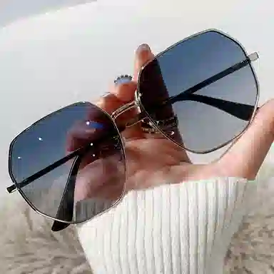 优幽兰 韩版潮流高级感小脸显瘦多边形小众百搭时尚防晒防紫外线气质墨镜旅游骑行开车驾驶 金属 不规则形 太阳眼镜 男女同款情侣款