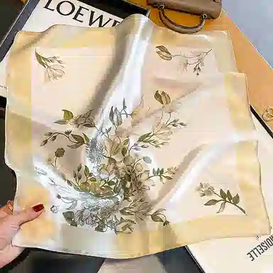 优幽兰 时尚百搭高级感轻奢风素雅花卉真丝小方巾优雅气质减龄薄款小领巾装饰护颈围巾 丝巾 女款