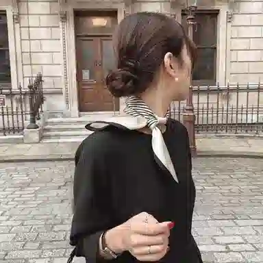 优幽兰 条纹设计感小方巾 薄款韩版领巾装饰 丝巾 女款