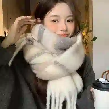 优幽兰 韩版高级感马海毛撞色流苏时尚百搭秋冬季加厚保暖美拉德氛围感学生休闲简约潮流穿搭 绒线围巾 女款