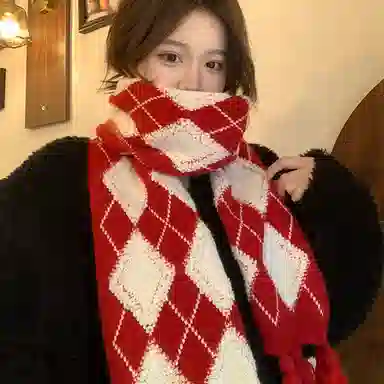 圣诞 优幽兰 时尚潮流高级感红色菱格针织流苏冬季韩系百搭复古氛围感防寒保暖穿搭学生新年喜庆 绒线围巾 女款