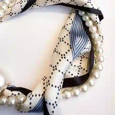 优幽兰 优雅气质轻奢风磁吸扣珍珠小长条领巾百搭时尚护颈围脖子懒人职业装饰锁骨搭配衬衫薄款围巾高级感 丝巾 女款