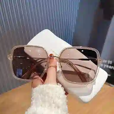 优幽兰 潮流高级感痞帅气质街拍旅行个性设计感 金属 不规则形 太阳眼镜 女款