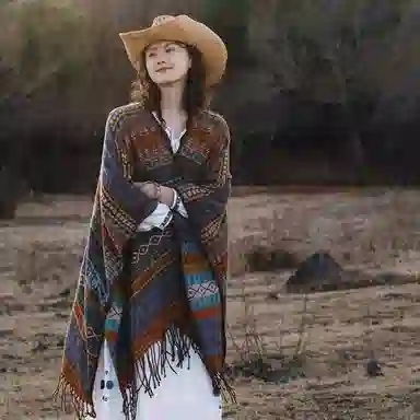 优幽兰 时尚潮流个性设计感波西米亚风复古民族风拍照氛围感办公室空调房保暖外搭 聚酯纤维 披肩 女款