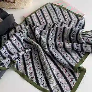 优幽兰 时尚百搭系脖高级感复古小方巾设计感小众老钱风领巾妈妈优雅气质减龄薄围巾衬衫西装包包装饰 丝巾 女款