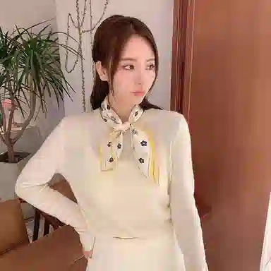 优幽兰 优雅气质高级感小香风山茶花装饰韩版百搭职业时尚洋气配西装连衣裙 丝巾 女款