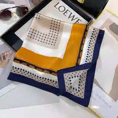 优幽兰 拼色设计小方巾高级感多功能实用减龄气质桑蚕丝 丝巾 女款