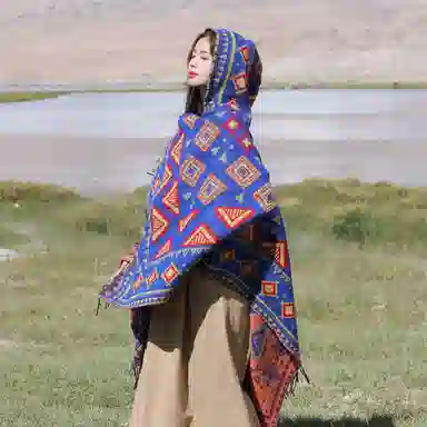 优幽兰 时尚百搭民族风带帽斗篷丽江新疆西藏大西北旅游穿搭拍照保暖披风办公室空调房外搭两用 腈纶 披肩 女款