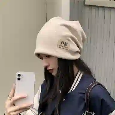 优幽兰 韩版显脸小纯色设计感贴标防风防寒冷帽加厚保暖高级感小众 棉 绒线帽 女款