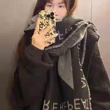 优幽兰 时尚百搭高级感字母小众设计感日系暗黑清冷风秋冬季加厚保暖学生韩系氛围感穿搭 绒线围巾 男女同款情侣款