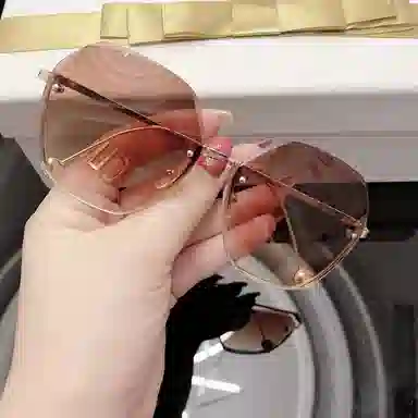 优幽兰 时尚百搭潮流简约旅行户外街拍遮脸防晒学生骑行开车防紫外线 不规则形 太阳眼镜 男女同款情侣款