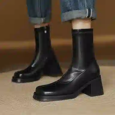 时尚复古小众弹力厚底方头漆皮粗跟显瘦 短靴 女款