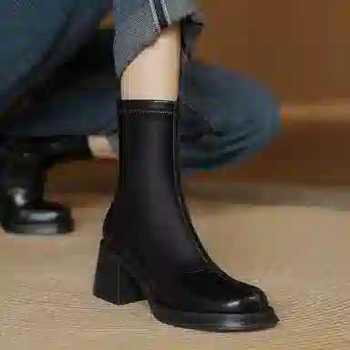 时尚复古小众弹力厚底方头漆皮粗跟显瘦 短靴 女款