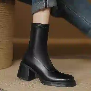 时尚复古小众弹力厚底方头漆皮粗跟显瘦 短靴 女款