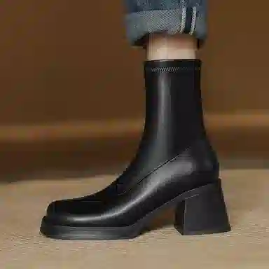 时尚复古小众弹力厚底方头漆皮粗跟显瘦 短靴 女款