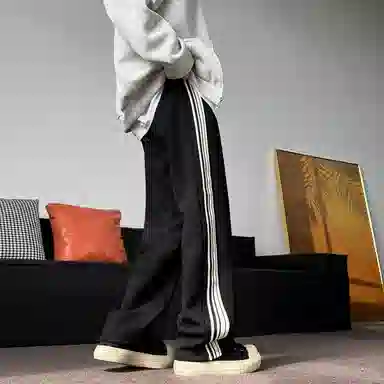 加菲猫家族 经典美式复古条纹设计户外跑步休闲通勤百搭宽松垂感柔顺亲肤无性别主义系带直筒针织运动裤 男女同款