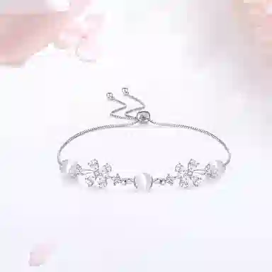 【甄选高品质|为爱而生】 金师傅 幸运四叶草茉莉 浪漫森系锆石花朵甜美 时尚精致气质清冷小众百搭高级可调节 玻璃猫眼 手链 女款