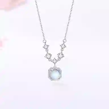 【怦然心动|精选高品质】 金师傅 闪钻小方糖锁骨链 甜蜜梦幻幻彩时尚精致气质优雅清冷感简约百搭 小众轻奢创意 琉璃 项链 女款