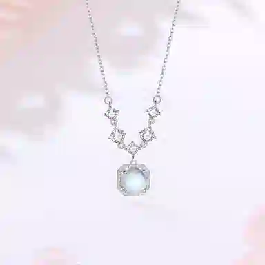 【怦然心动|精选高品质】 金师傅 闪钻小方糖锁骨链 甜蜜梦幻幻彩时尚精致气质优雅清冷感简约百搭 小众轻奢创意 琉璃 项链 女款