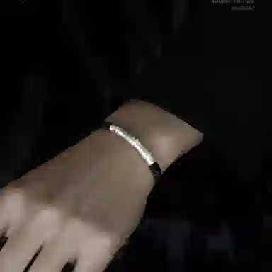 999