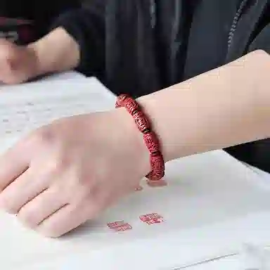 灵菲 财源滚滚 新中式朱砂佛珠文玩 本命年平安转运 礼物 生日送礼 复古简约大气素圈实用 雕刻桶珠 紫金砂 手串 男款 朱砂  朋友