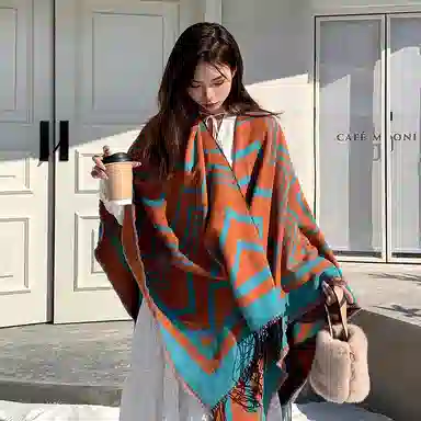 纳兰杜 时尚优雅百搭针织披风异域民族风加厚保暖拼色斗篷秋冬款 披肩 女款