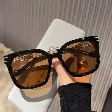 纳兰杜 小众潮流街拍高级感优雅防紫外线时尚墨镜显脸小设计太阳镜 方形 太阳眼镜 女款