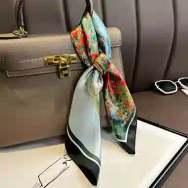 纳兰杜 新中式国潮复古简约轻奢高级感薄款优雅气质穿搭时尚配饰礼盒装 蚕丝 丝巾 女款 薄荷绿