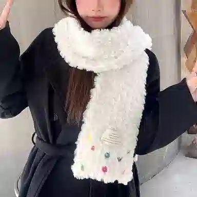 纳兰杜 毛绒可爱加厚保暖防风防寒百搭款高级感学生时尚 织物 绒线围巾 女款 白色