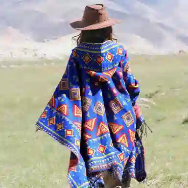 纳兰杜 旅游出行民族风保暖加厚彩色高级感 聚酯纤维 披肩 女款 多色可选