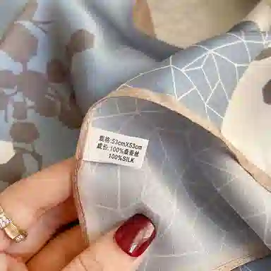 纳兰杜 新中式国潮复古简约轻奢高级感薄款优雅气质穿搭时尚配饰礼盒装 蚕丝 丝巾 女款 薄荷绿